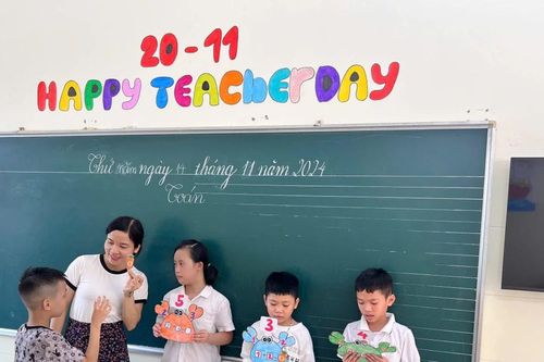 Người truyền cảm hứng, tình yêu cuộc sống cho học trò khuyết tật