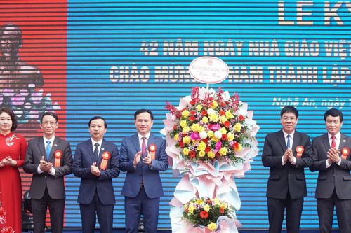Trường Đại học Vinh kỷ niệm 65 năm ngày thành lập