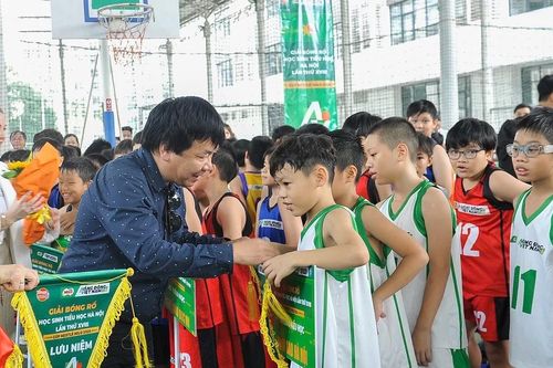32 đội tranh tài tại vòng chung kết giải bóng rổ học sinh Tiểu học Hà Nội