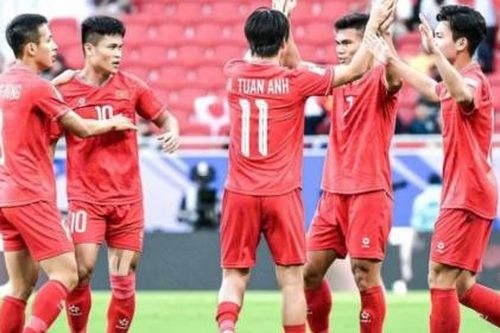 Tuyển Việt Nam tăng bậc trên bảng xếp hạng FIFA