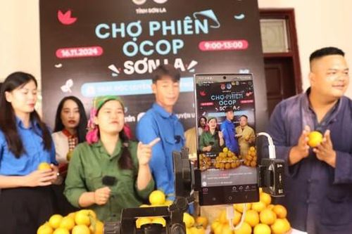 Chợ phiên OCOP Sơn La chốt hơn nghìn đơn hàng trong livestream