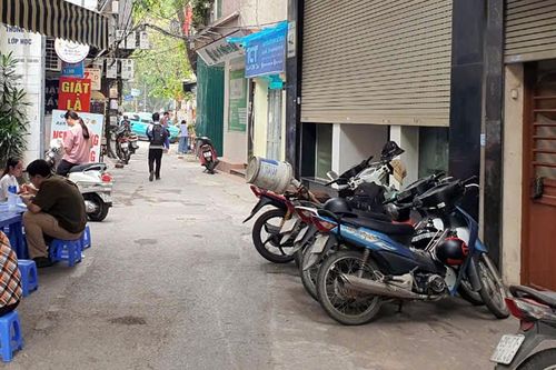 Vụ đòi nợ gây ầm ĩ ở Hà Nội: Chủ nhà nhập viện, hàng xóm 'nhức đầu'