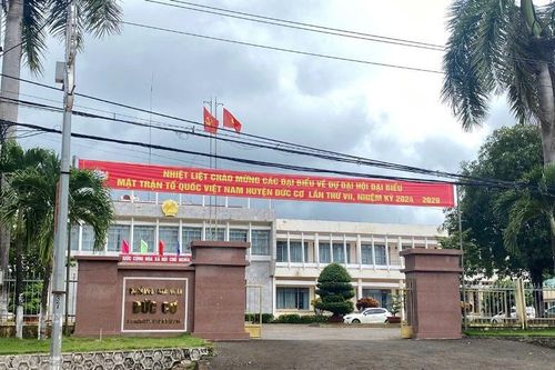 Vi phạm quy định phát ngôn, trưởng phòng bị kỷ luật xuống làm nhân viên