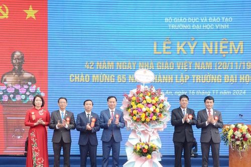 Trường Đại học Vinh tổ chức kỷ niệm 65 năm thành lập
