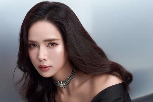 'Nữ hoàng nước mắt' màn ảnh Việt xuất hiện với hình ảnh nhẹ nhàng và quyến rũ ở tuổi 31