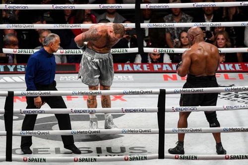 Huyền thoại Mike Tyson bị đánh bại bởi người trẻ hơn 31 tuổi