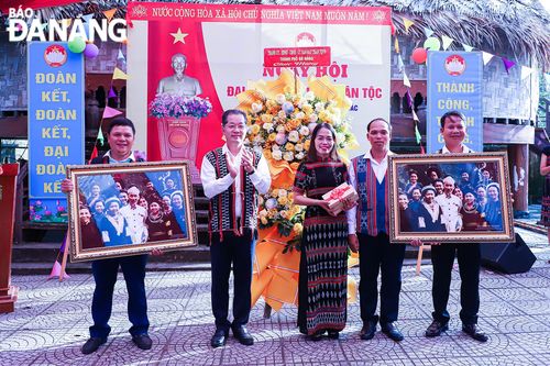 Lãnh đạo thành phố dự ngày hội đại đoàn kết toàn dân tộc năm 2024
