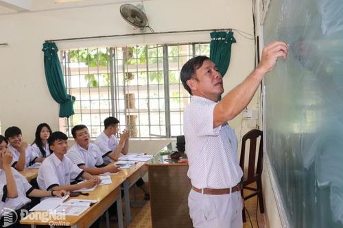 Giáo viên của những học trò nghèo
