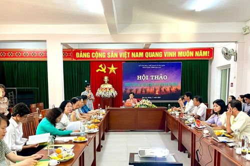 'Nghệ sĩ Gia Lai với di sản văn hóa địa phương'