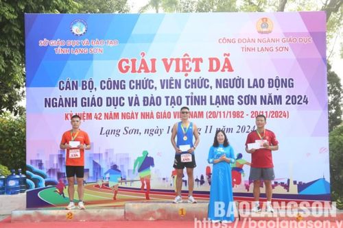 Hơn 400 vận động viên tham dự giải Việt dã ngành giáo dục năm 2024
