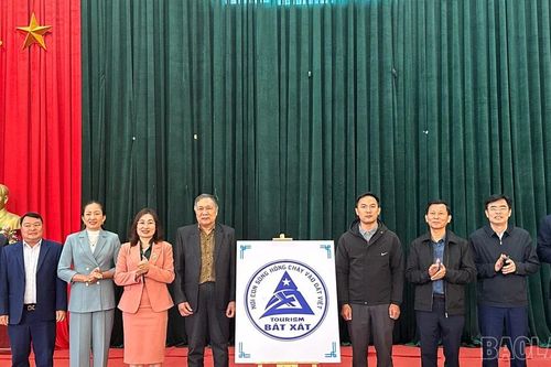 Công bố, trao giải kết quả cuộc thi sáng tác logo, slogan du lịch Bát Xát và du lịch Y Tý năm 2024