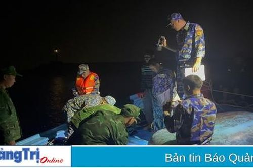 Phát hiện tàu cá sử dụng xung điện đánh bắt thủy sản trên biển