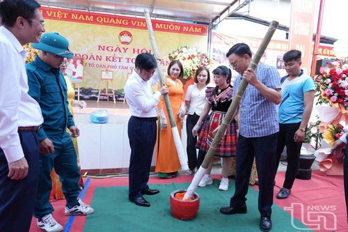Lãnh đạo tỉnh dự Ngày hội Đại đoàn kết tại các địa phương