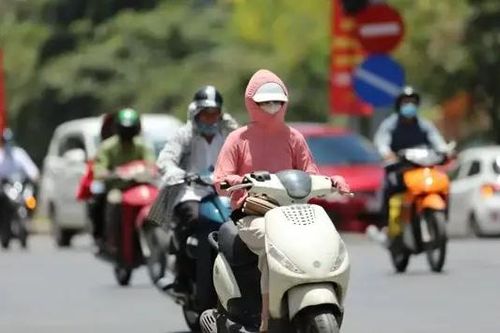 Dự báo thời tiết 16/11: Hà Nội trời oi nóng