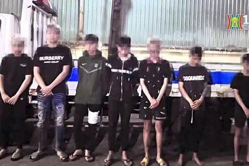 Ngang nhiên đua xe trái phép rồi phát trực tiếp