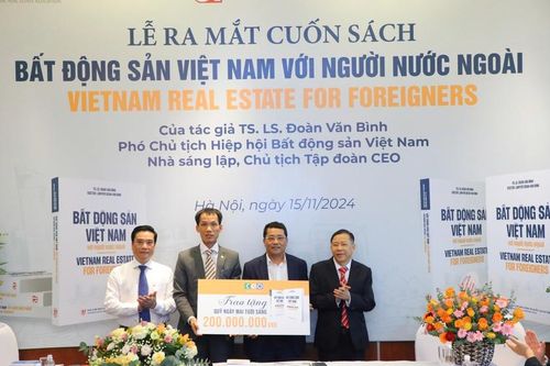 Ủng hộ toàn bộ thu nhập sách song ngữ Việt - Anh về bất động sản Việt Nam cho Quỹ Ngày mai tươi sáng