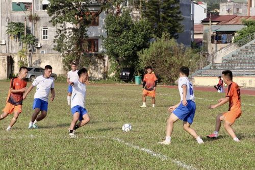 Giải bóng đá tranh Cúp Báo Cao Bằng: Hà Quảng hòa Thành phố với tỷ số 2 - 2