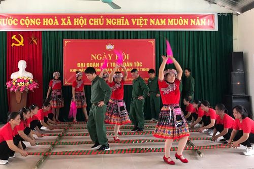 Ngày hội thắm tình đoàn kết các dân tộc