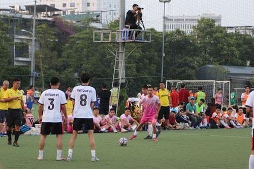 12 đội bóng tham dự Giải bóng đá Unesco Travel Cup
