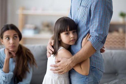 8 dấu hiệu điển hình chứng tỏ bạn là cha mẹ EQ thấp, con cái dễ bị 'hủy hoại' trong âm thầm