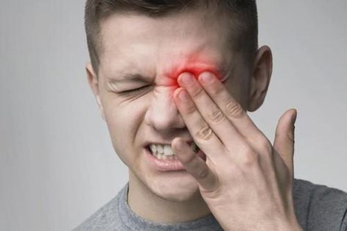 Người bệnh tăng nhãn áp cần thận trọng dùng thuốc cảm, dị ứng...