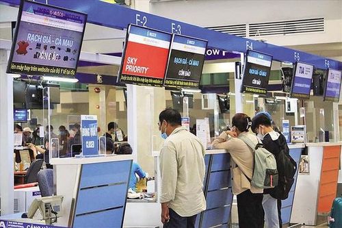 Tăng khung giờ bay, vẫn khó săn giá vé Tết 2025 giá rẻ