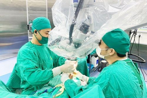 Người phụ nữ đứt rời bàn tay vì tai nạn hy hữu trong bếp