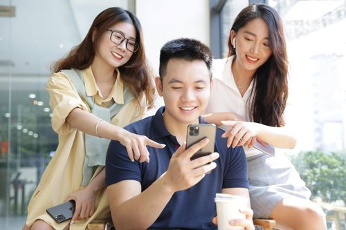 Cơ hội rinh iPhone 16 khi mở tài khoản Plus trên Agribank Plus