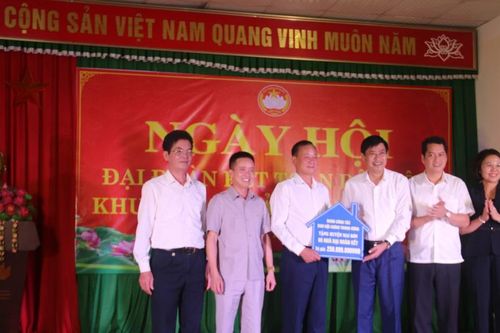 Ban Nội chính Trung ương trao tặng 5 nhà 'Đại đoàn kết' tại Sơn La