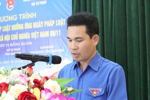 Tỉnh Đoàn Nam Định tổ chức truyền thông Pháp luật cho học sinh