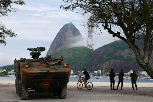 Brazil huy động quân đội, xe bọc thép và tàu hải quân bảo vệ thượng đỉnh G20