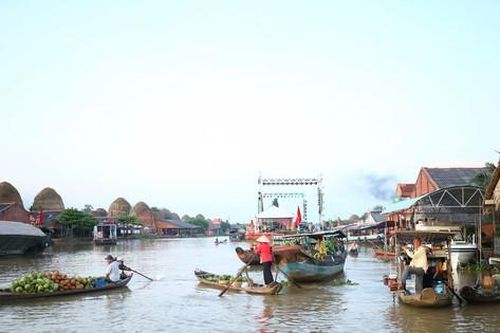 Phó Thủ tướng: Đưa 'Vương quốc gốm đỏ' vươn xa