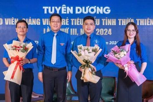 Tuyên dương giáo viên, giảng viên trẻ tiêu biểu tỉnh Thừa Thiên-Huế