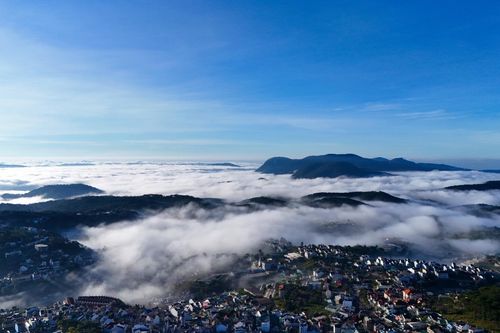 Đà Lạt một sớm bình yên