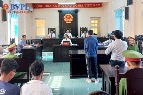Tòa phúc thẩm chấp nhận quan điểm của Viện kiểm sát, giữ nguyên bản án sơ thẩm