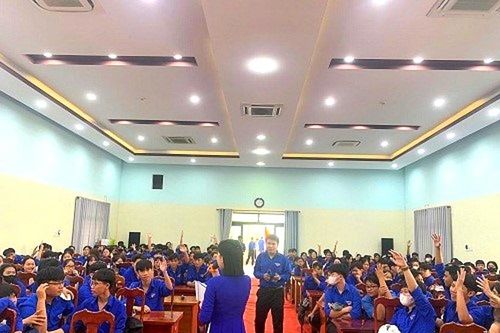 Phối hợp tổ chức phiên tòa giả định tuyên truyền pháp luật giao thông đường bộ
