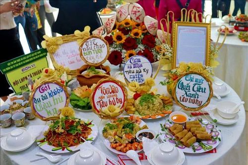 Xác lập kỷ lục Việt Nam với 102 món ăn chế biến từ tàu hũ ky