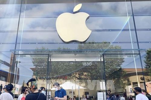 Công nghệ hàng đầu ở mẫu laptop đình đám của Apple