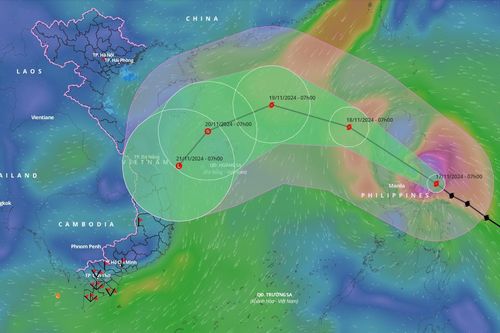 Siêu bão Man-yi duy trì sức gió giật trên cấp 17 hướng vào Biển Đông