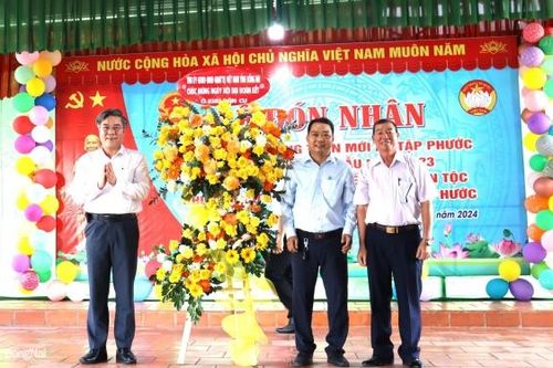 Bí thư Huyện ủy Long Thành Dương Minh Dũng dự lễ đón nhận Khu dân cư kiểu mẫu Tập Phước