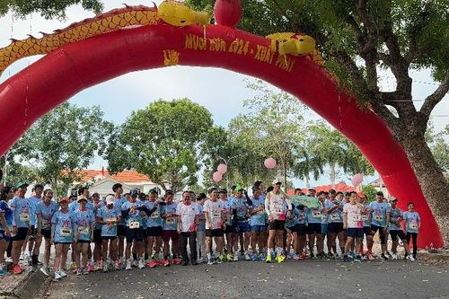 Giải Marathon huyện Tháp Mười năm 2024 - Khỏe để vươn xa