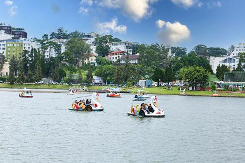 Vì sao tạm ngưng hoạt động đạp vịt trên hồ Xuân Hương Đà Lạt?