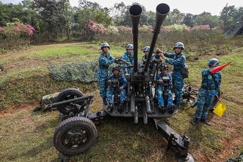 Lính Phòng không - Không quân hành quân đêm, diễn tập bảo vệ vùng trời miền Bắc