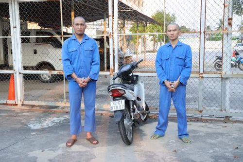 Gây 4 vụ trộm, chống trả lực lượng vây bắt bất thành