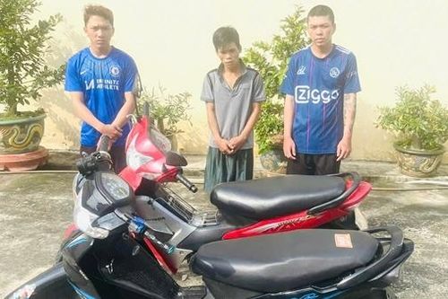 Lên mạng giả gái lừa nạn nhân đến chỗ vắng vây đánh cướp tài sản