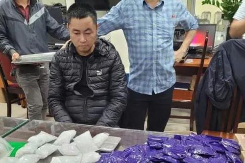 Bắt 'vợ chồng hờ' cầm đầu đường dây ma túy lớn