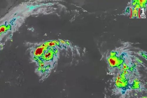 Siêu bão Man-yi độ bổ vào Philippines