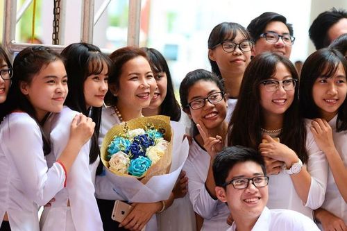 Bài phát biểu 20/11 của học sinh ngắn gọn, ý nghĩa nhất