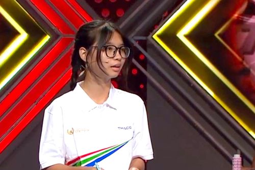 Nữ sinh đầu tiên thắng áp đảo, giành vòng nguyệt quế Olympia