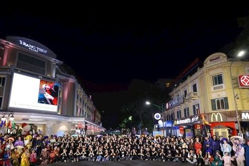 Lễ hội thiết kế sáng tạo Hà Nội 2024: Thu hút 30 vạn du khách, khẳng định thương hiệu 'Thành phố sáng tạo'